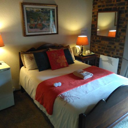 Khokha Moya Guesthouse 埃尔默洛 外观 照片