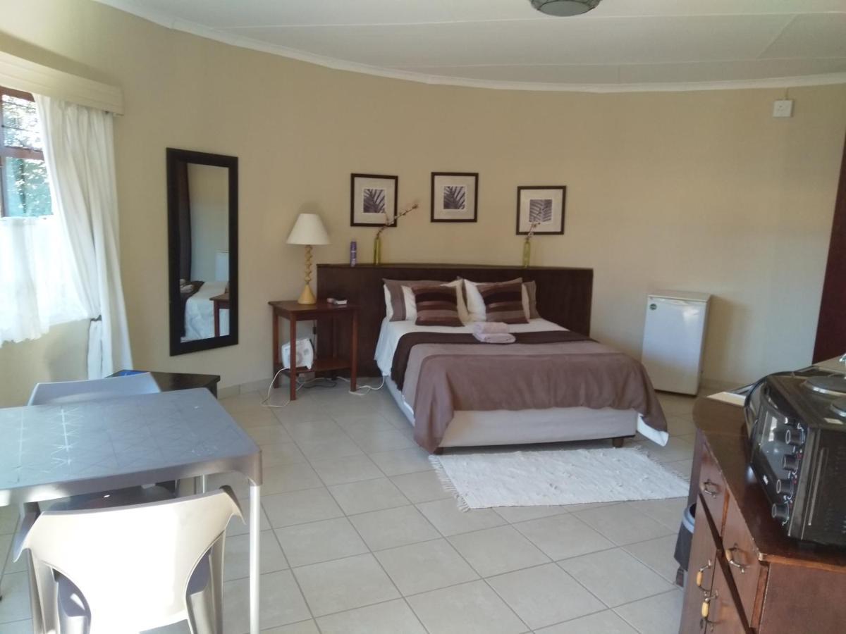 Khokha Moya Guesthouse 埃尔默洛 外观 照片
