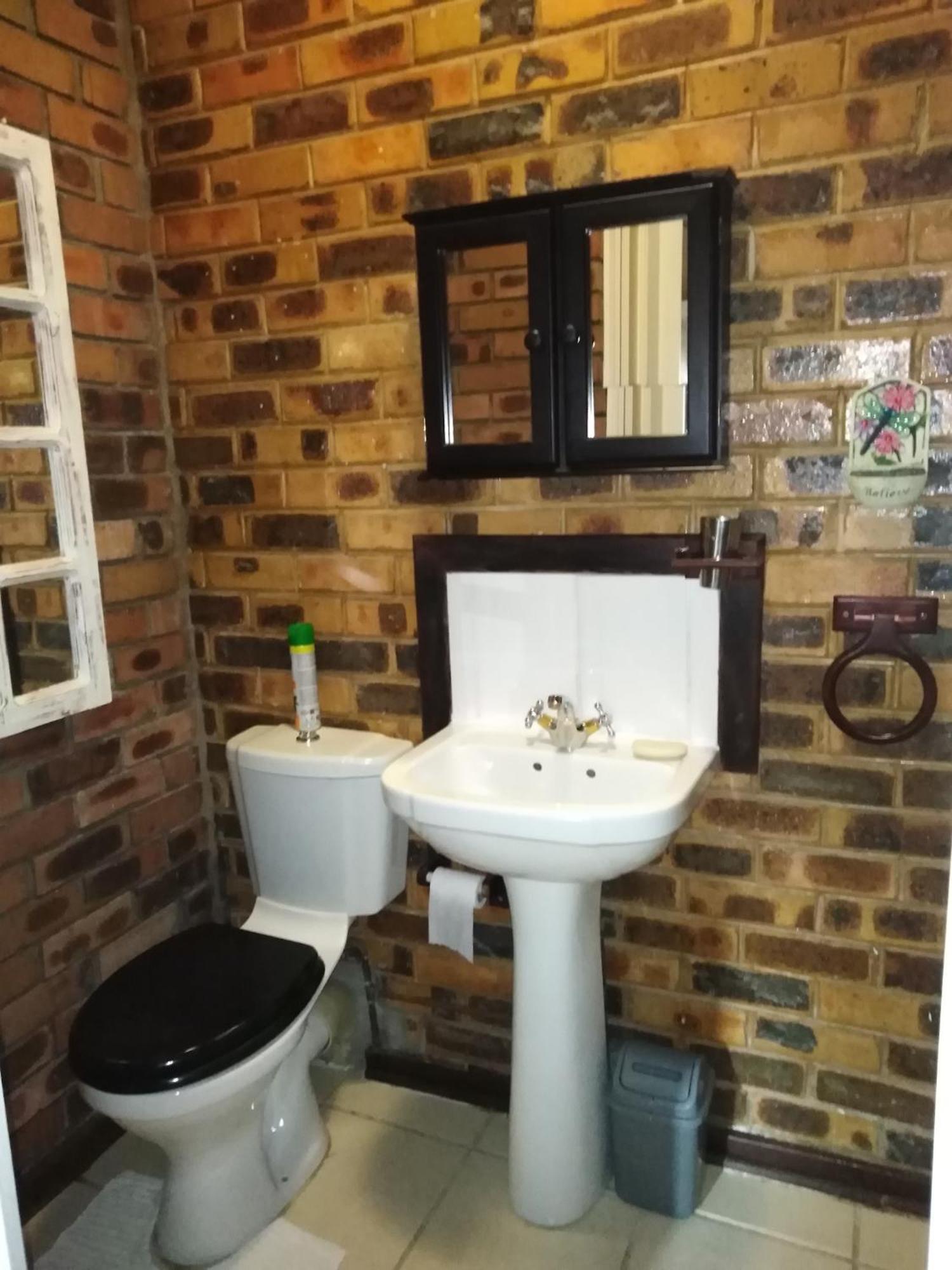 Khokha Moya Guesthouse 埃尔默洛 外观 照片