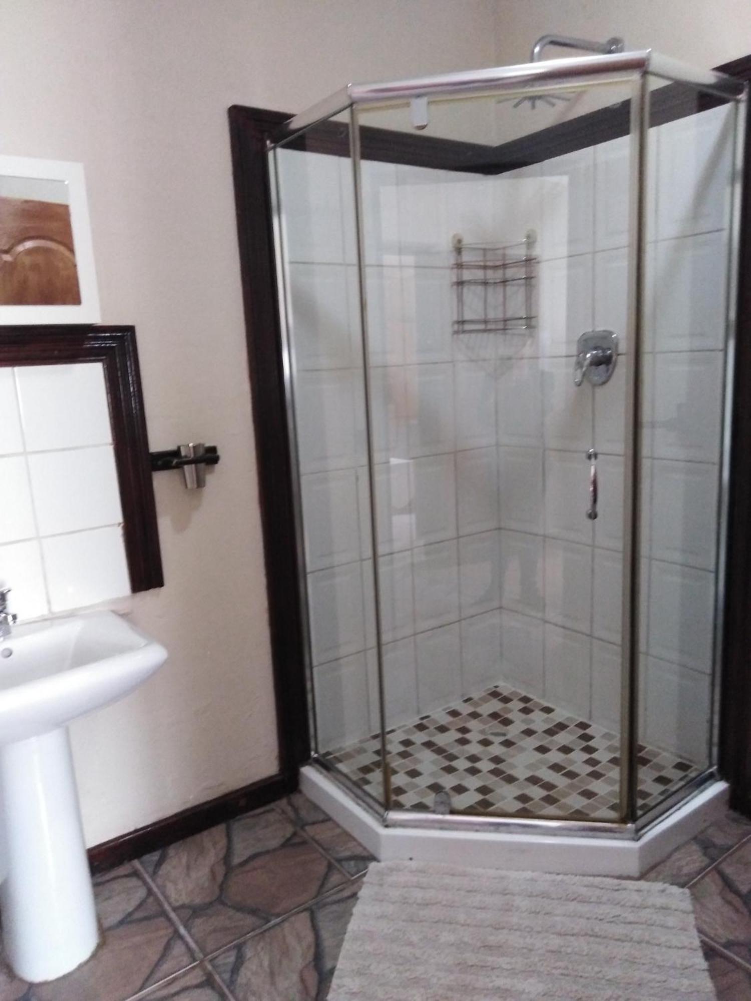 Khokha Moya Guesthouse 埃尔默洛 外观 照片