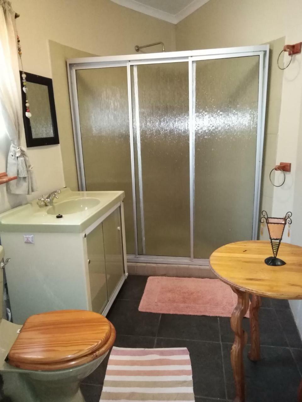 Khokha Moya Guesthouse 埃尔默洛 外观 照片