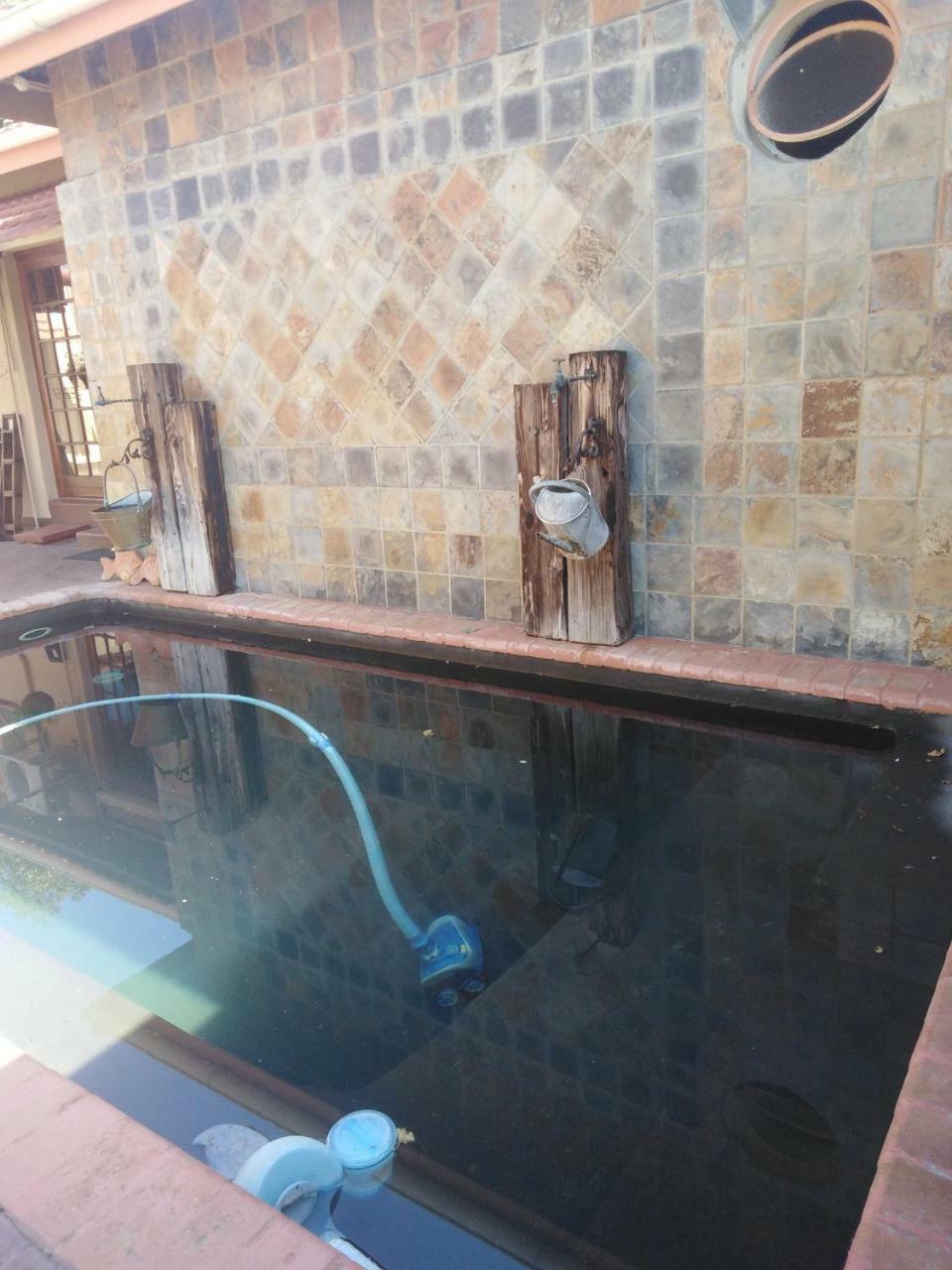 Khokha Moya Guesthouse 埃尔默洛 外观 照片